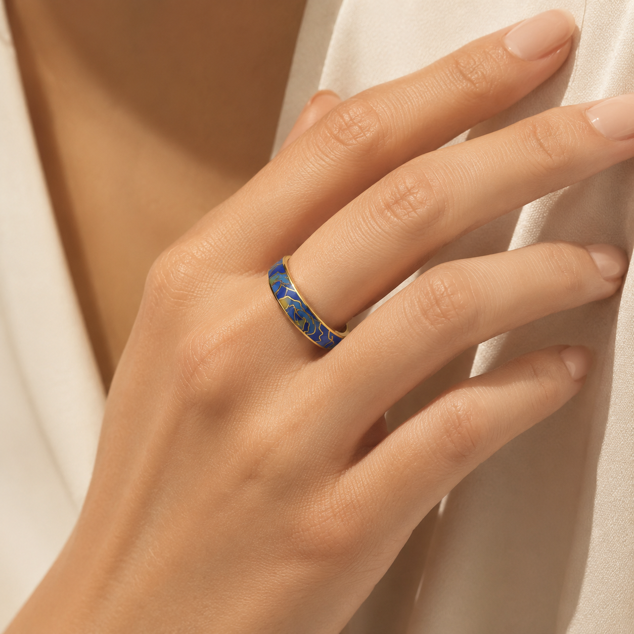 Blue Mountain Motif Cloisonné Ring