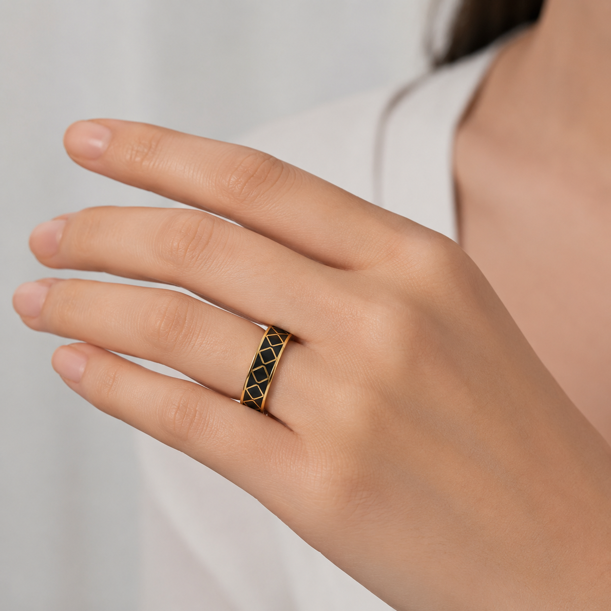 Black Diamond Lattice Cloisonné Ring