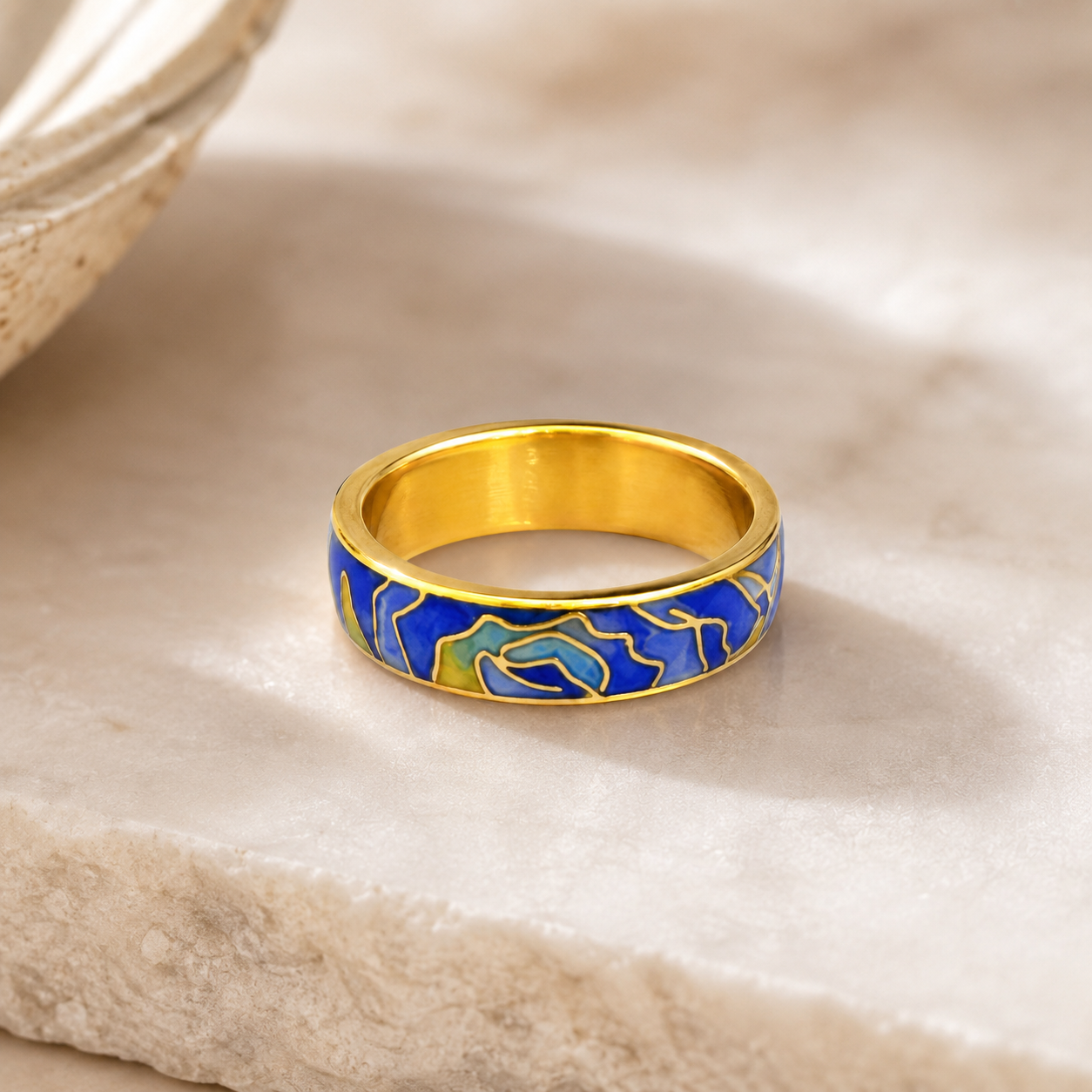Blue Mountain Motif Cloisonné Ring