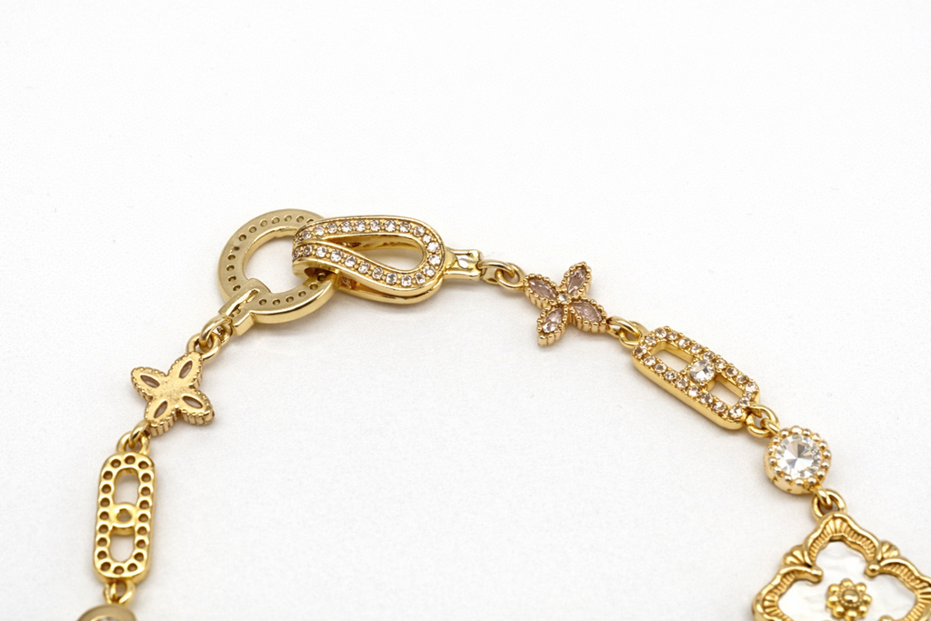 Natural Shell & Shu Brocade Zhuyu Bracelet